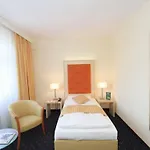 酒店 斯腾斯伽藤贝斯特韦斯特普拉斯酒店 Gießen