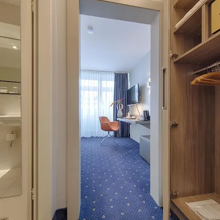 Western Steinsgarten 4*