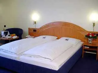 Hotel Western Steinsgarten 4*